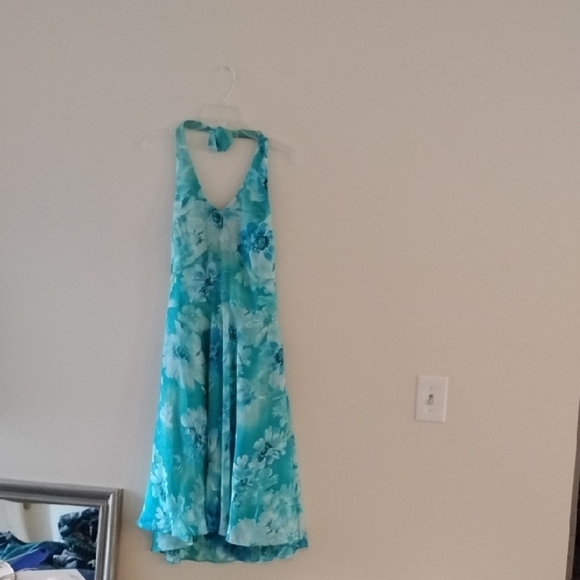 Floral Blue And Green Halter Dress - Picture 5 of 10